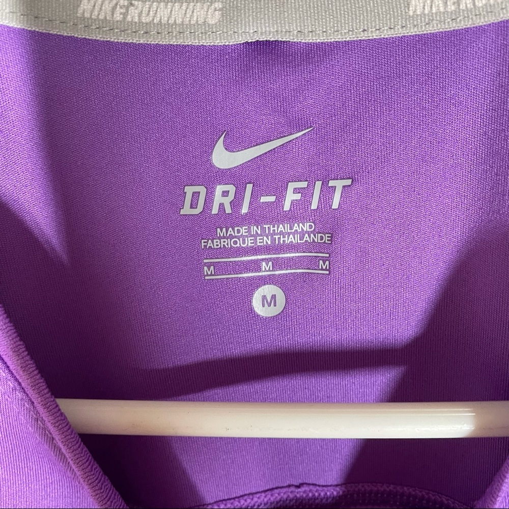 Nike Dri Fit Purple Reflective Running Shirt Size Medium - Picture 5 of 6